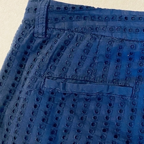 Navy Blue Eyelet Shorts Size 4 - Picture 9 of 13